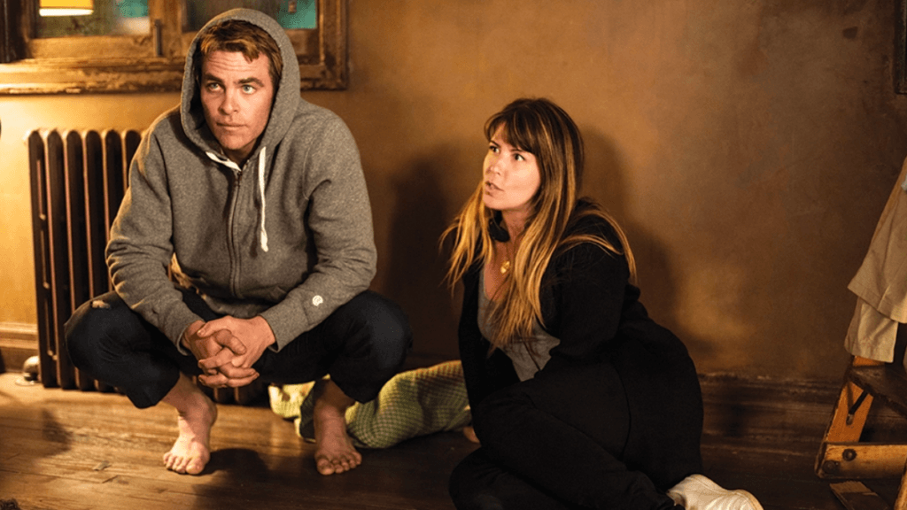 Chris Pine and director Patty Jenkins on the set of 