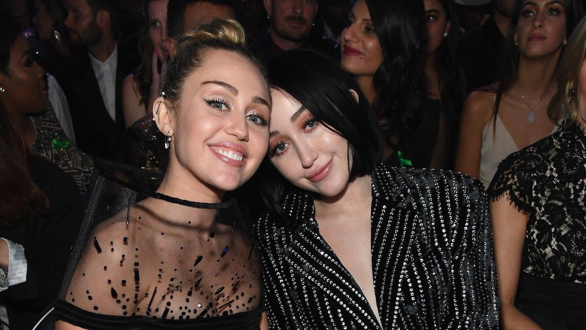 Noah Cyrus on Being Miley's Sister: "Unbearable"