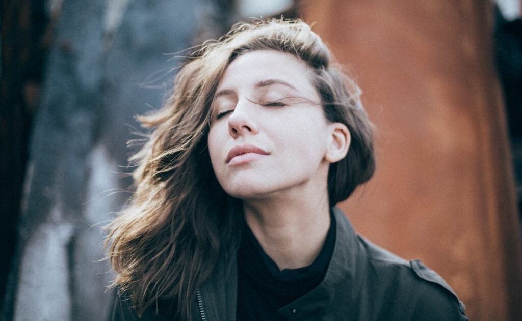 Eli defaria vczh1joyre8 unsplash 1024x631