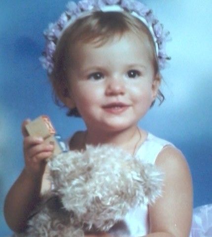 Bella Thorne as a kid