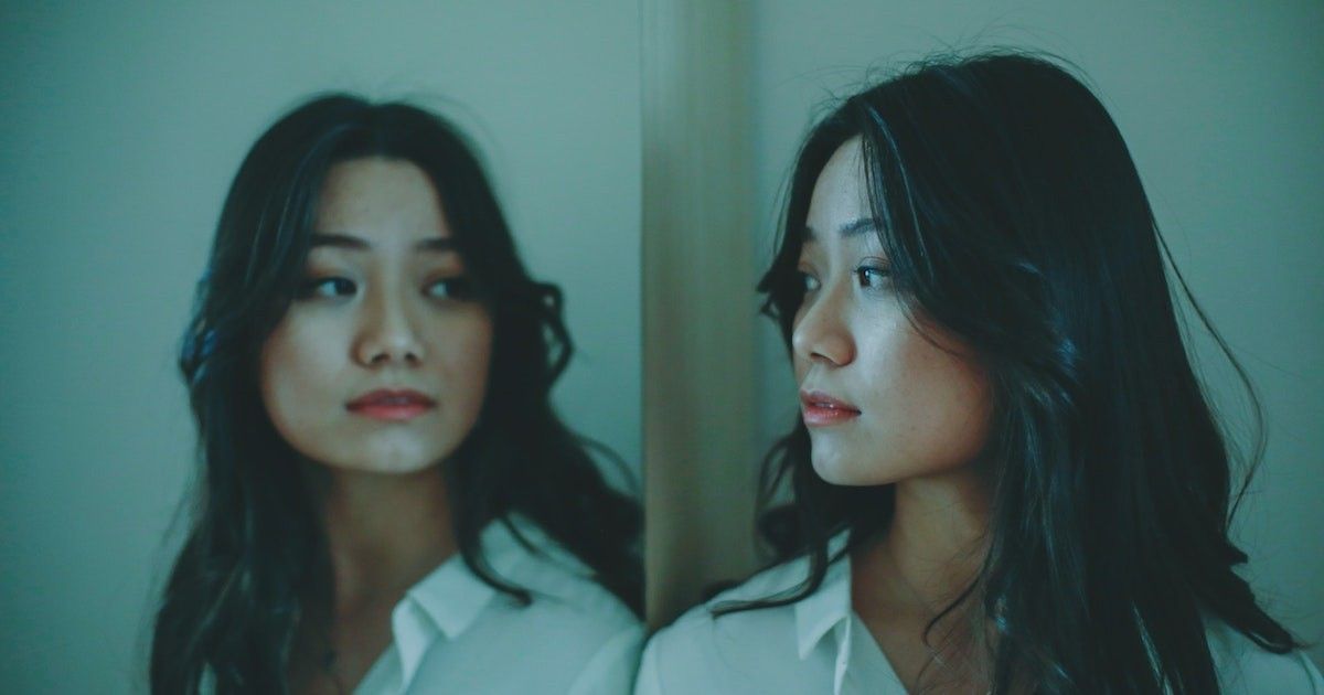 How To Rebuild Your Self-Esteem If You're Dealing With Childhood Trauma