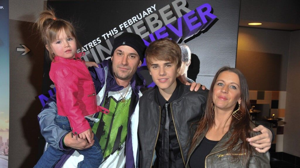 Justin bieber dad 1024x576