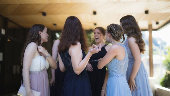 group of girls at prom
