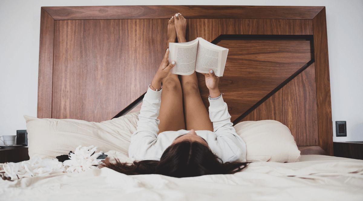 What Is a Sapiosexual? 6 Signs You’re Attracted to Intelligence