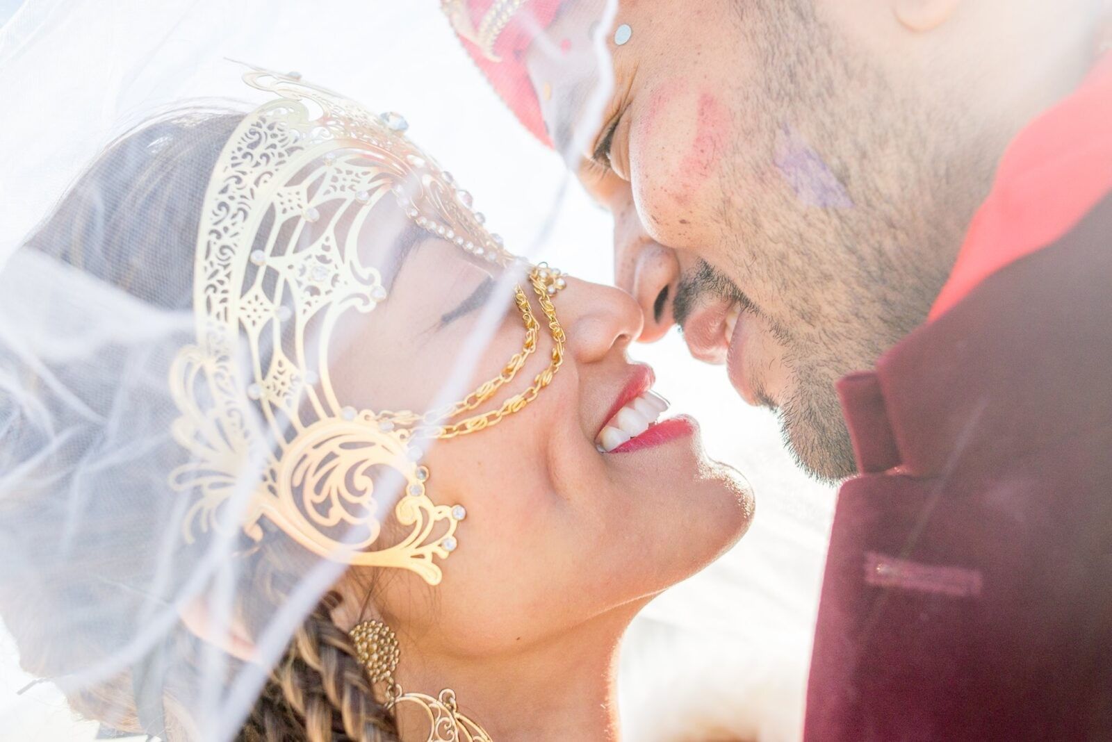 Here's How You Know Love Is All Around You, Even When It Doesn't Feel like It