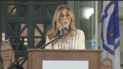 Sarah Jessica Parker Invites Us To Get Out Of Our Comfort Zone