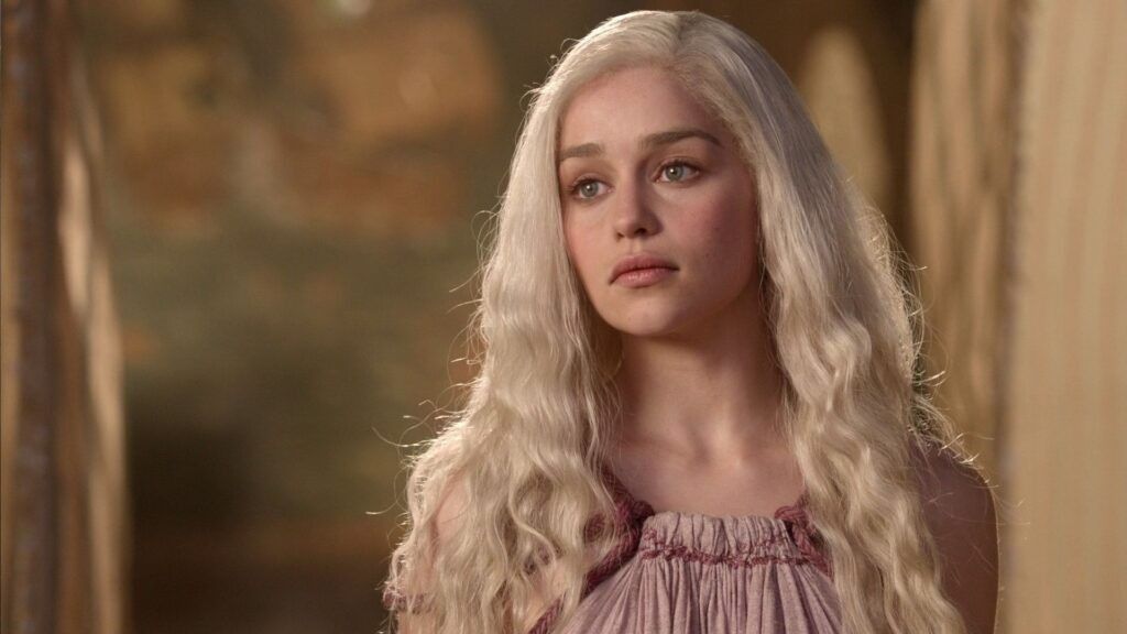 Emilia clarke game of thrones 1024x576