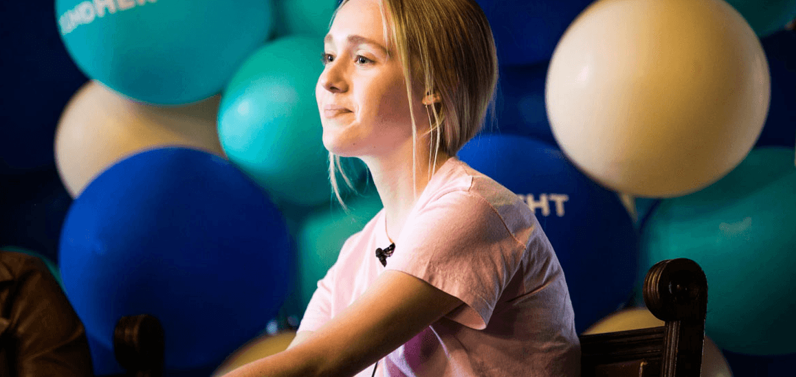 Resourceful Teen Pays Tuition By Naming Chinese Babies, Challenges Misconceptions About Her Generation