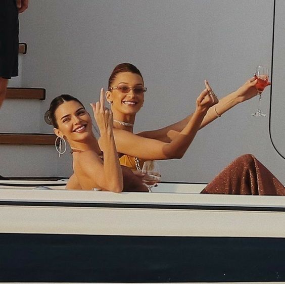 kendall jenner thinking she