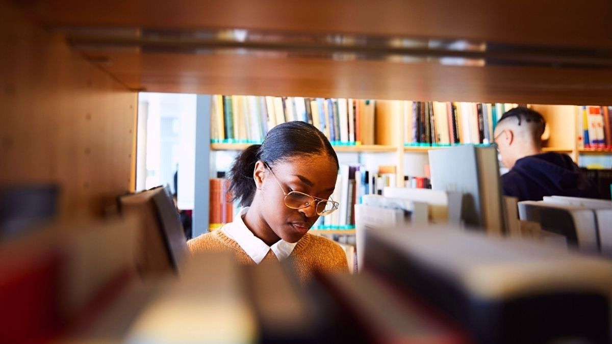 14 Best Motivational Books for Women