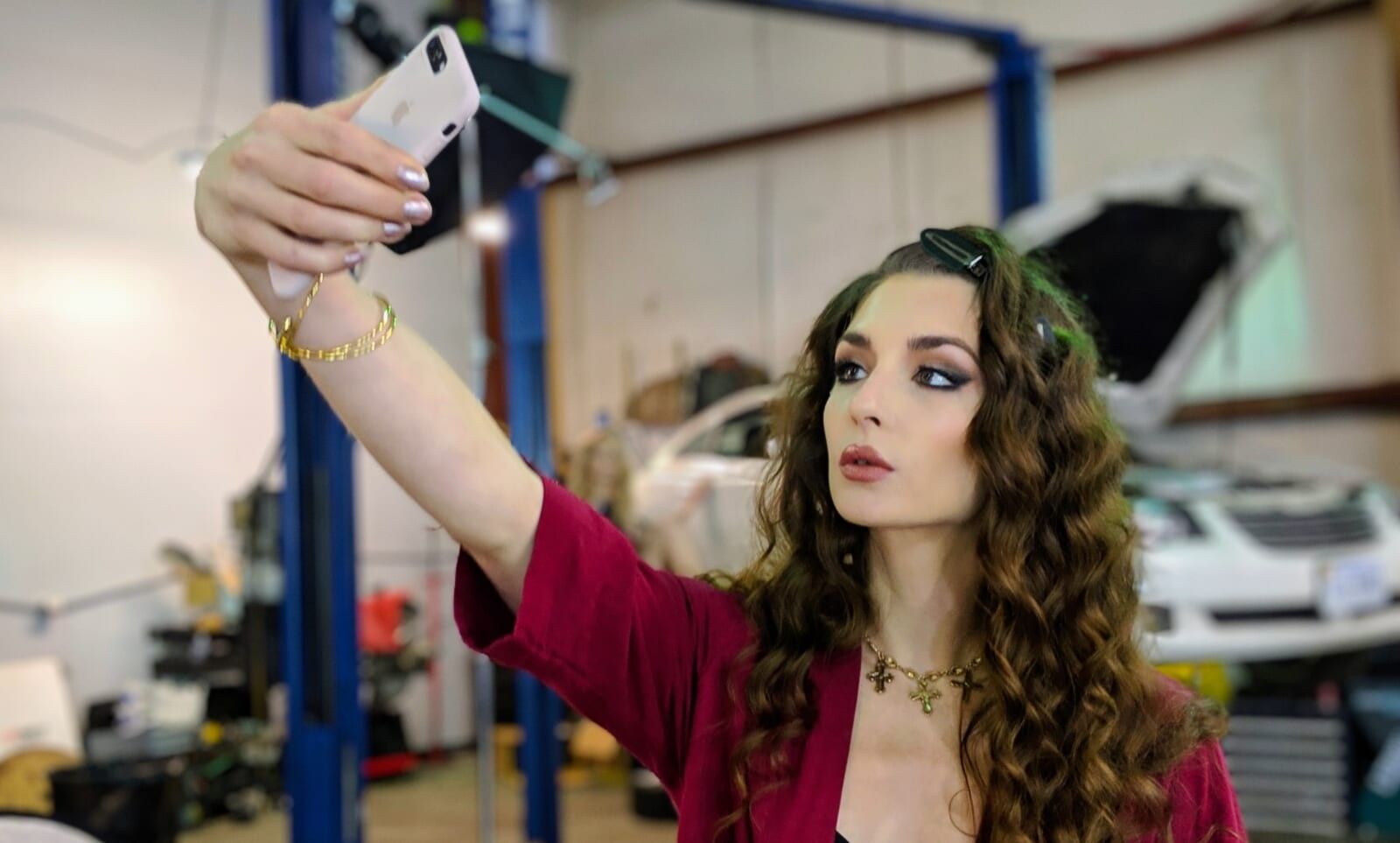 How Much Vanity Is Healthy? You May Be Shocked By The Answer