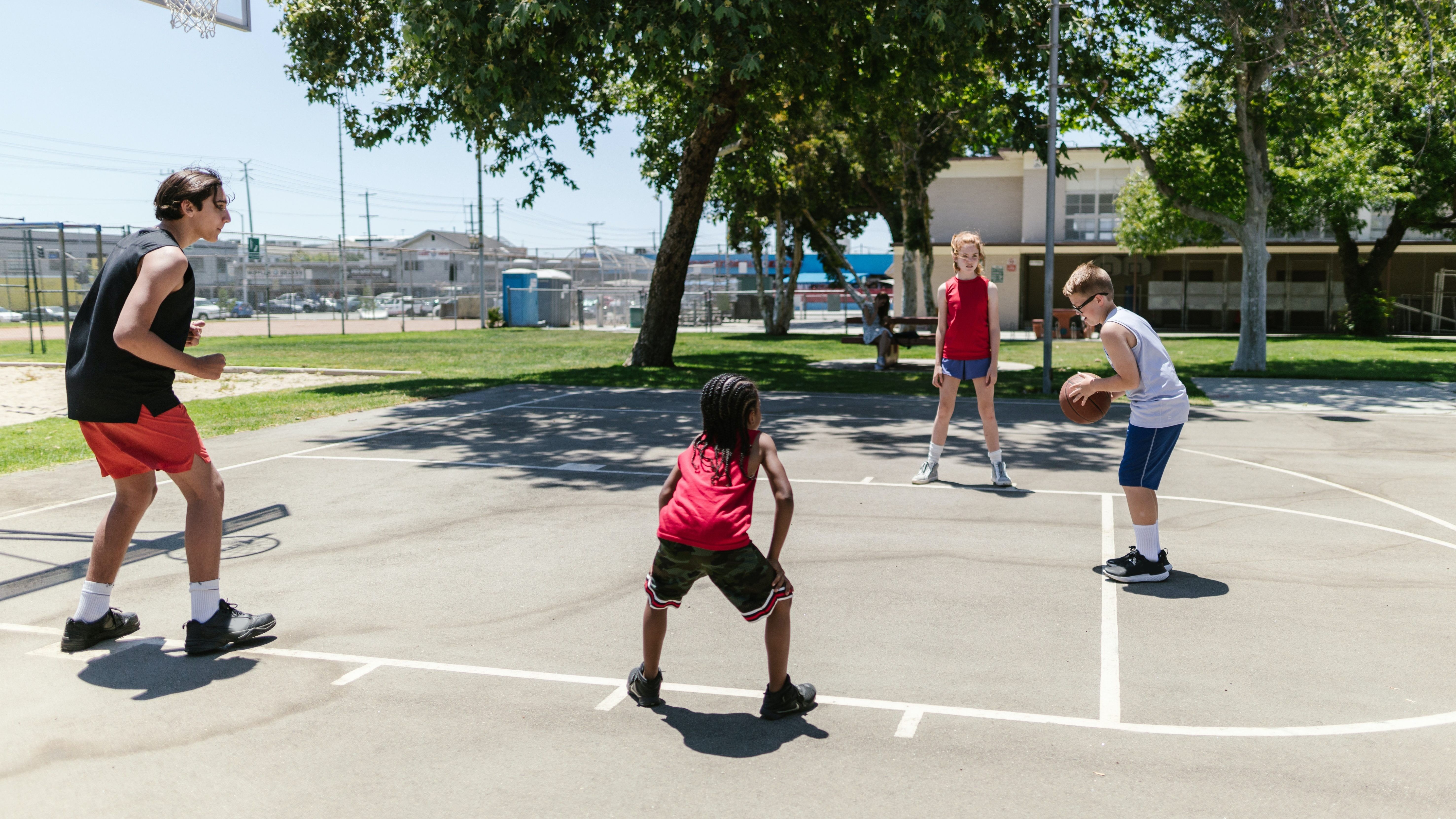 kids playing basketball