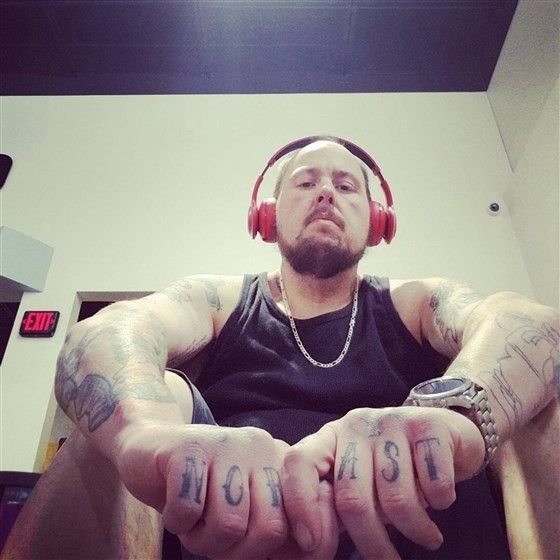 500-Pound Man Loses Over Half His Body Weight Thanks to the Support of an Old Love