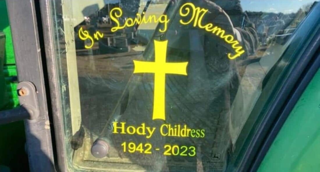 Alabama hody childress paying stangers bills 1100x591