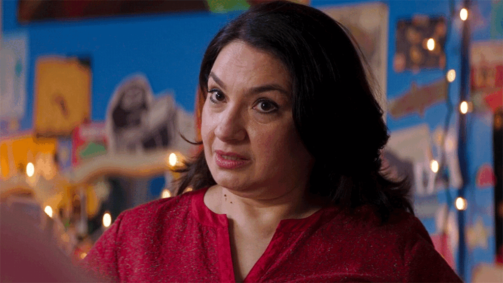 Zenobia Shroff as Muneeba Khan