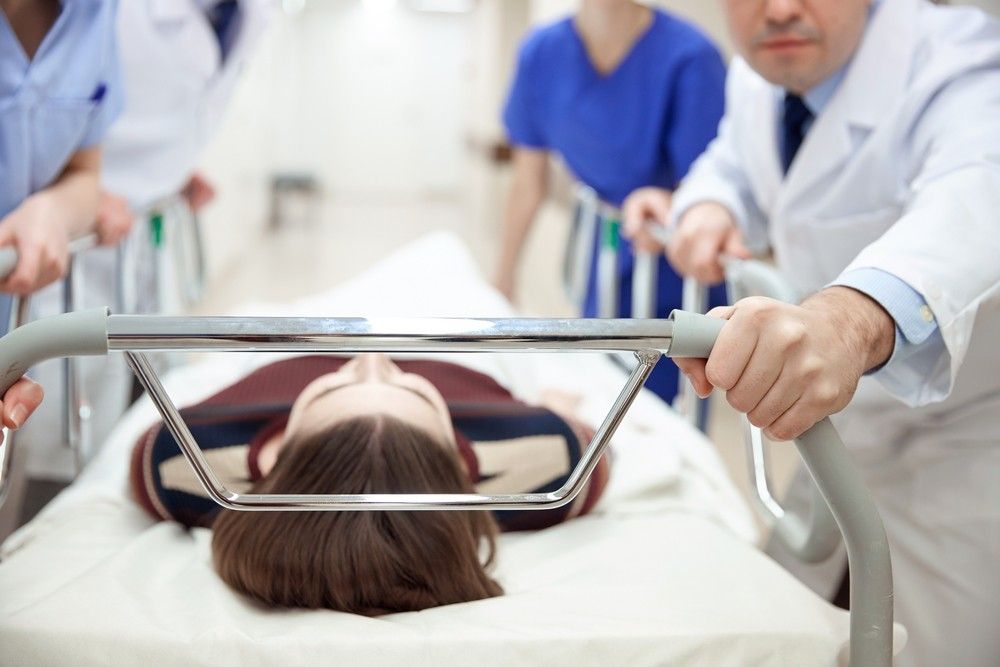 Heroic Doctors Improvise Breathing Machine to Save Woman's Life Mid-Air