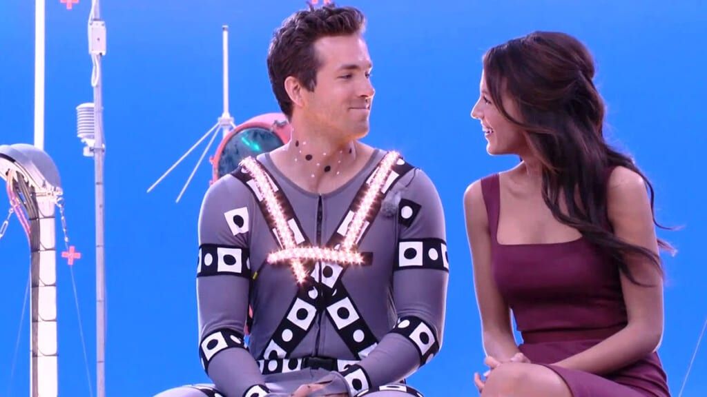 Ryan Reynolds and Blake Lively talking behind the scenes of Green Lantern