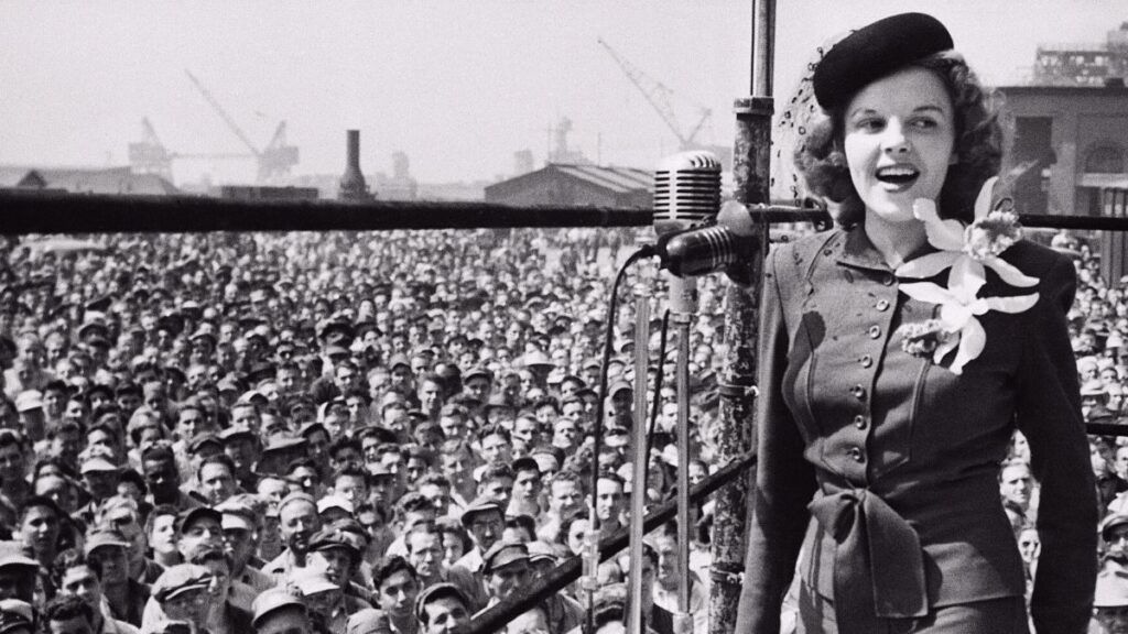 Judy Garland on stage