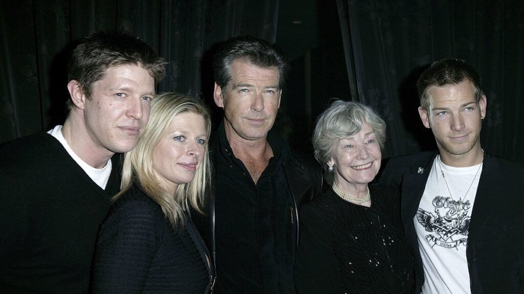 Pierce brosnan children 1024x576
