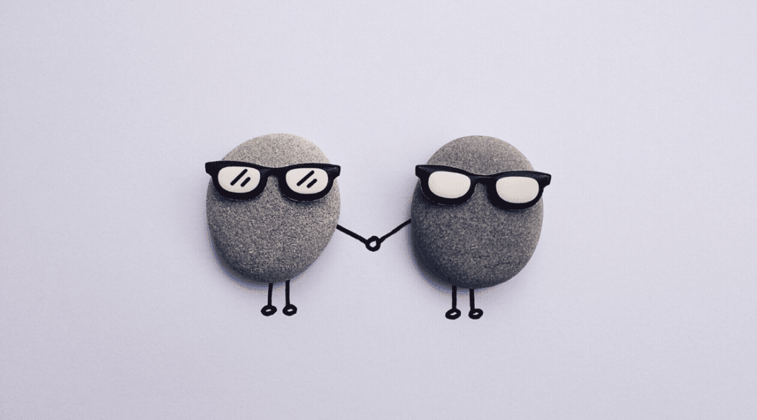 holding hand cartoon