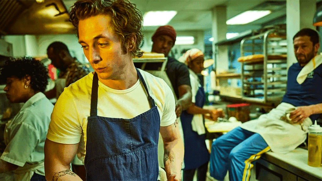Jeremy Allen White as Carmine \u201cCarmy\u201d Berzatto in The Bear (Photo: FX)