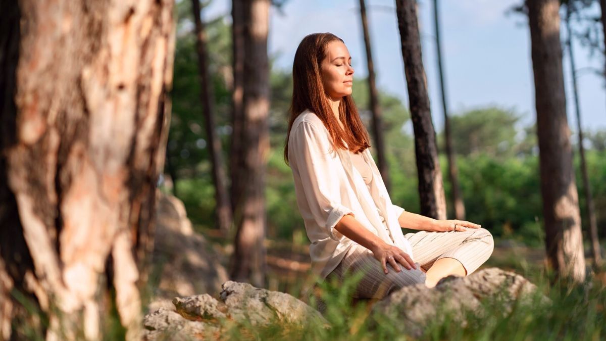 Dopamine Fasting: What Is It & How Does It Work?