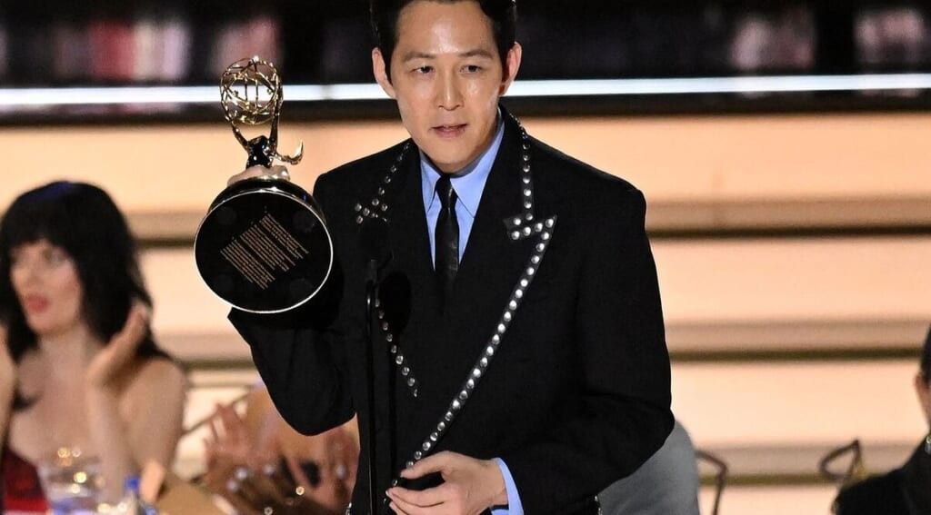 Lee jung jae emmy 1024x567