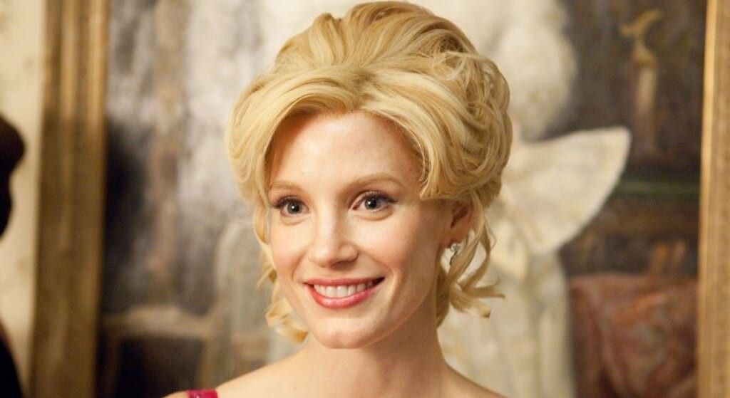 Jessica Chastain with blonde hair in film The Help