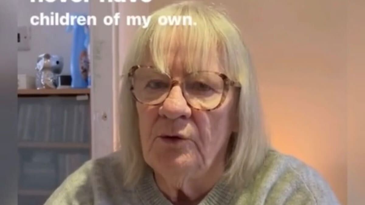 elderly woman with blonde hair