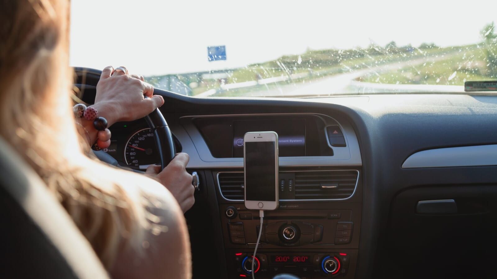 woman driving an uber