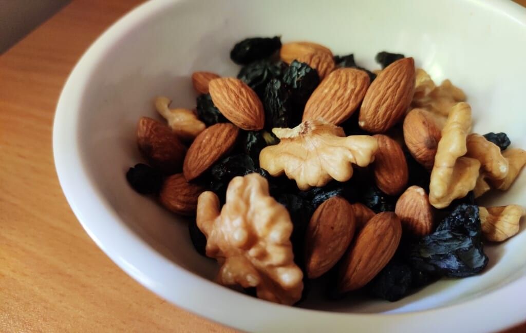 bowl of nuts and raisins