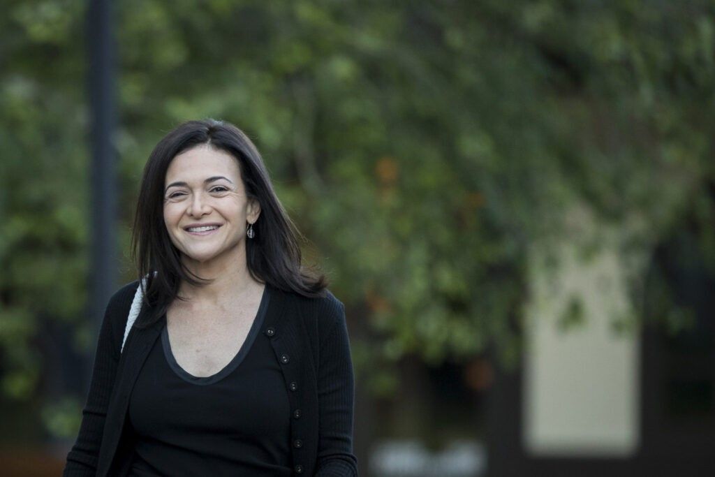 Sheryl-Sandberg-happily-walking