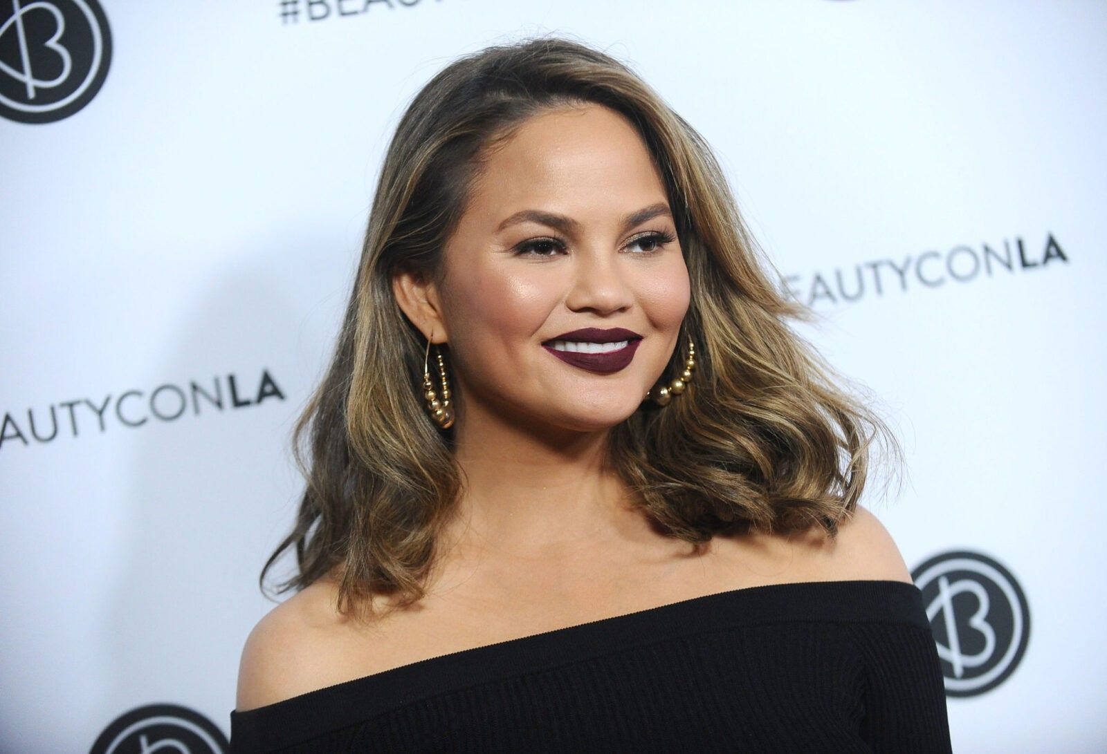 5 Daily Habits to Steal From Chrissy Teigen