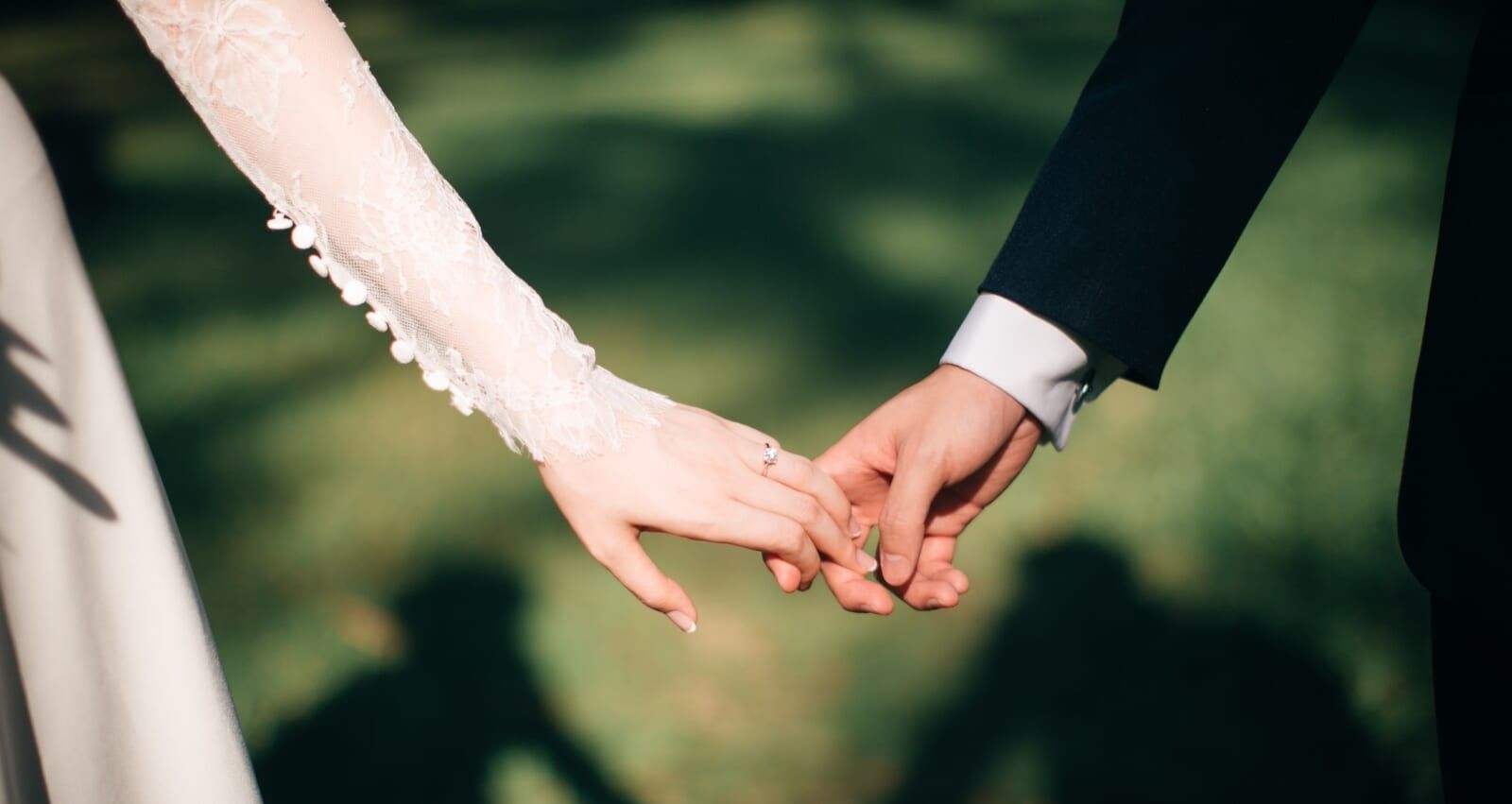 How to Write the Most Amazing Wedding Vows: A Comprehensive Guide