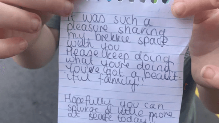 note from stranger to mom